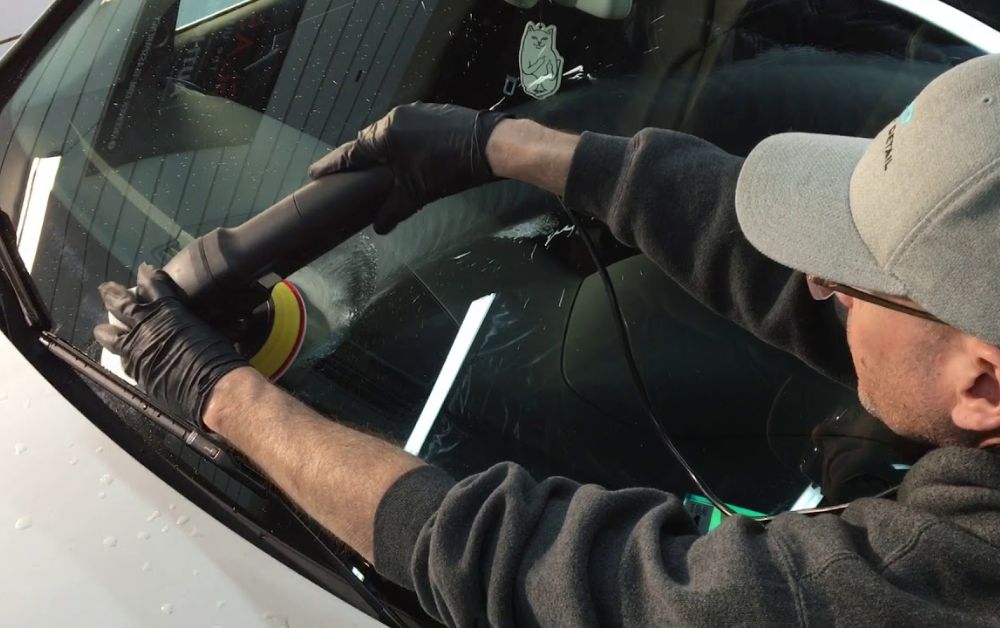 What Are the Common Causes of Car Glass Scratches and How to Remove Them?