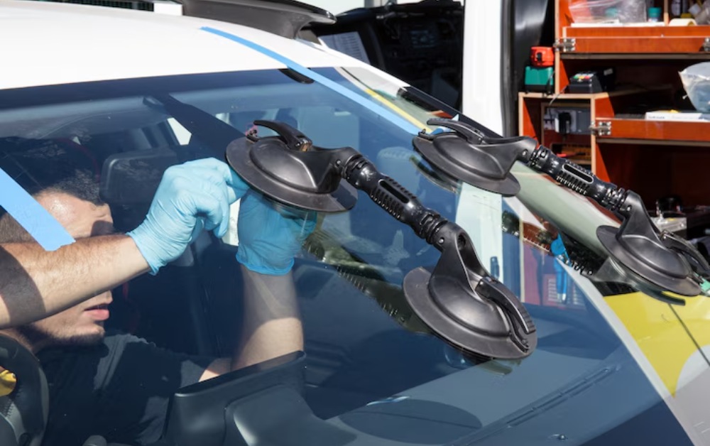 The Benefits of Tempered Automotive Glass Over Traditional Glass