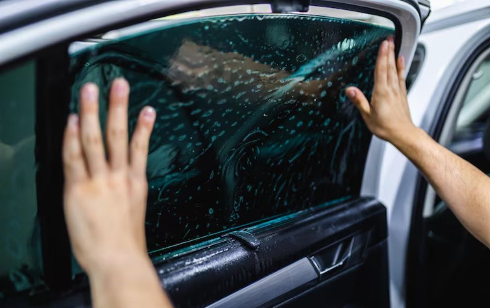 Step-by-Step Guide: How to Safely Clean Tinted Windows Without Damaging the Film