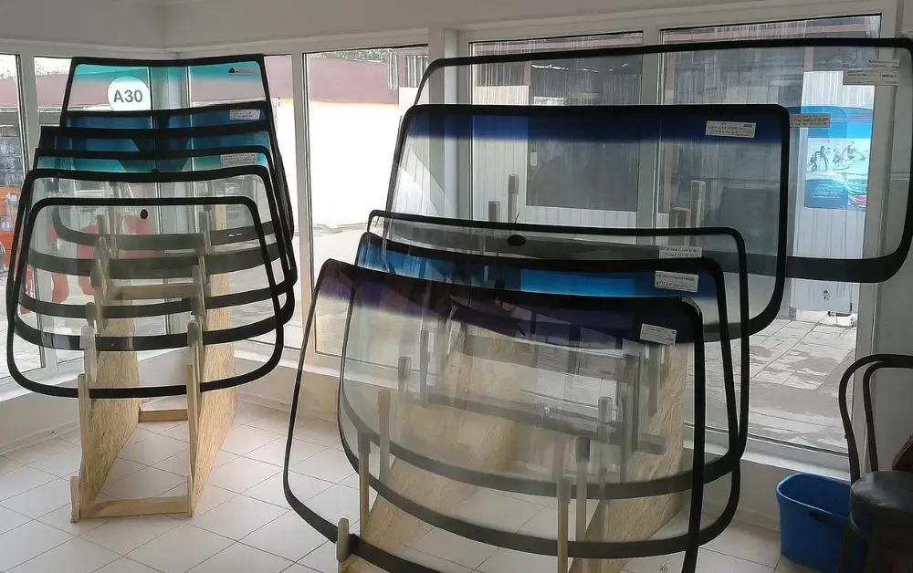 Tips to Keep Your Car Glass in Perfect Shape