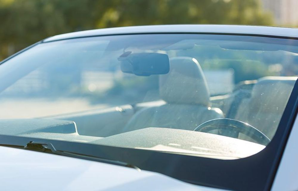Warning Signs That Your Glass Needs Attention