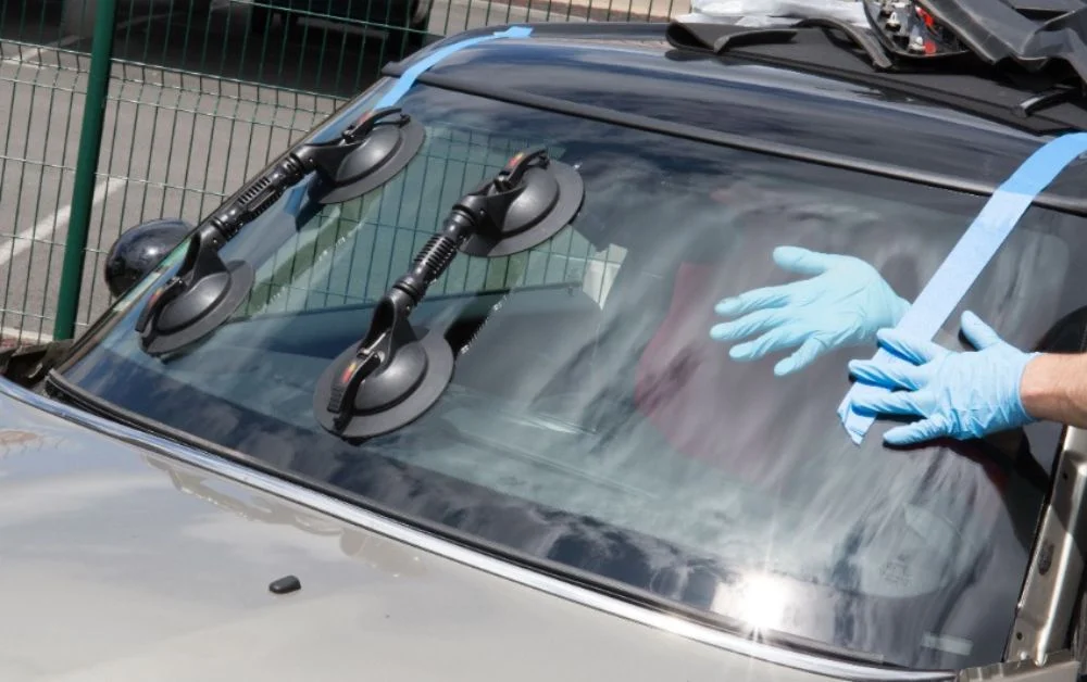 Which Insurance Covers Windshield Replacement Costs?