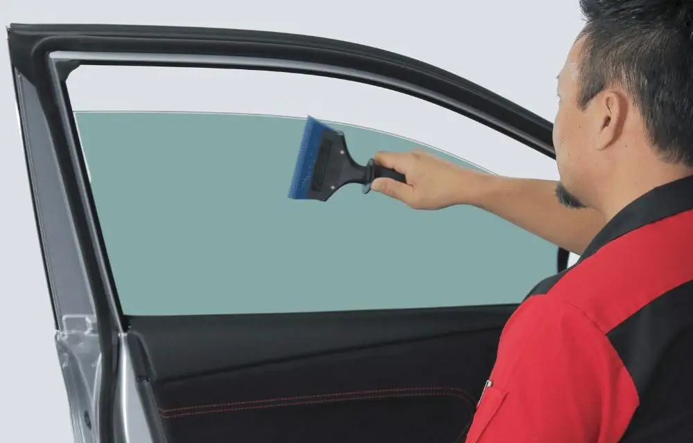 What Is Auto Glass Tinting